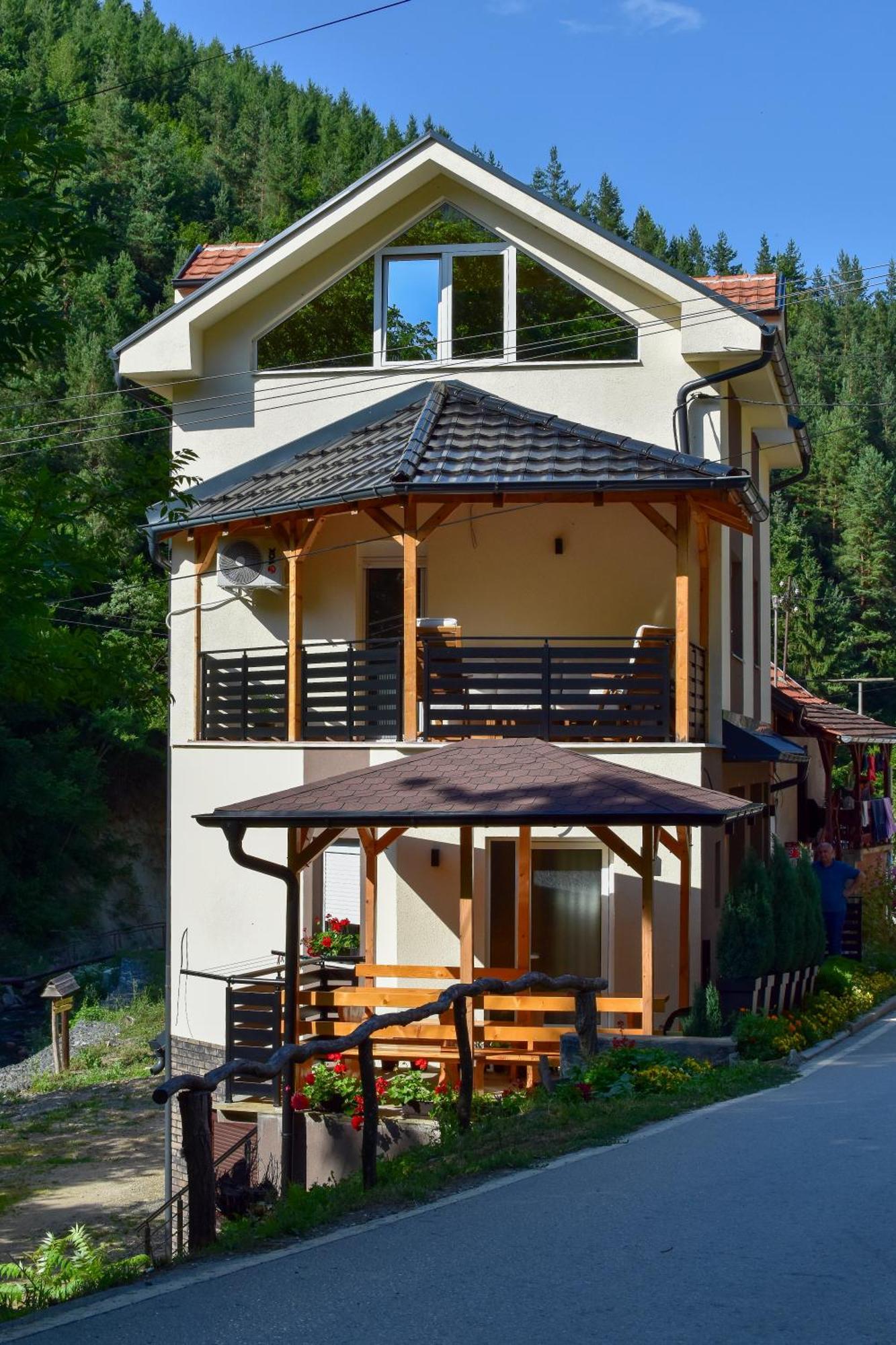 Stiv Apartmani Lukovo Exteriör bild